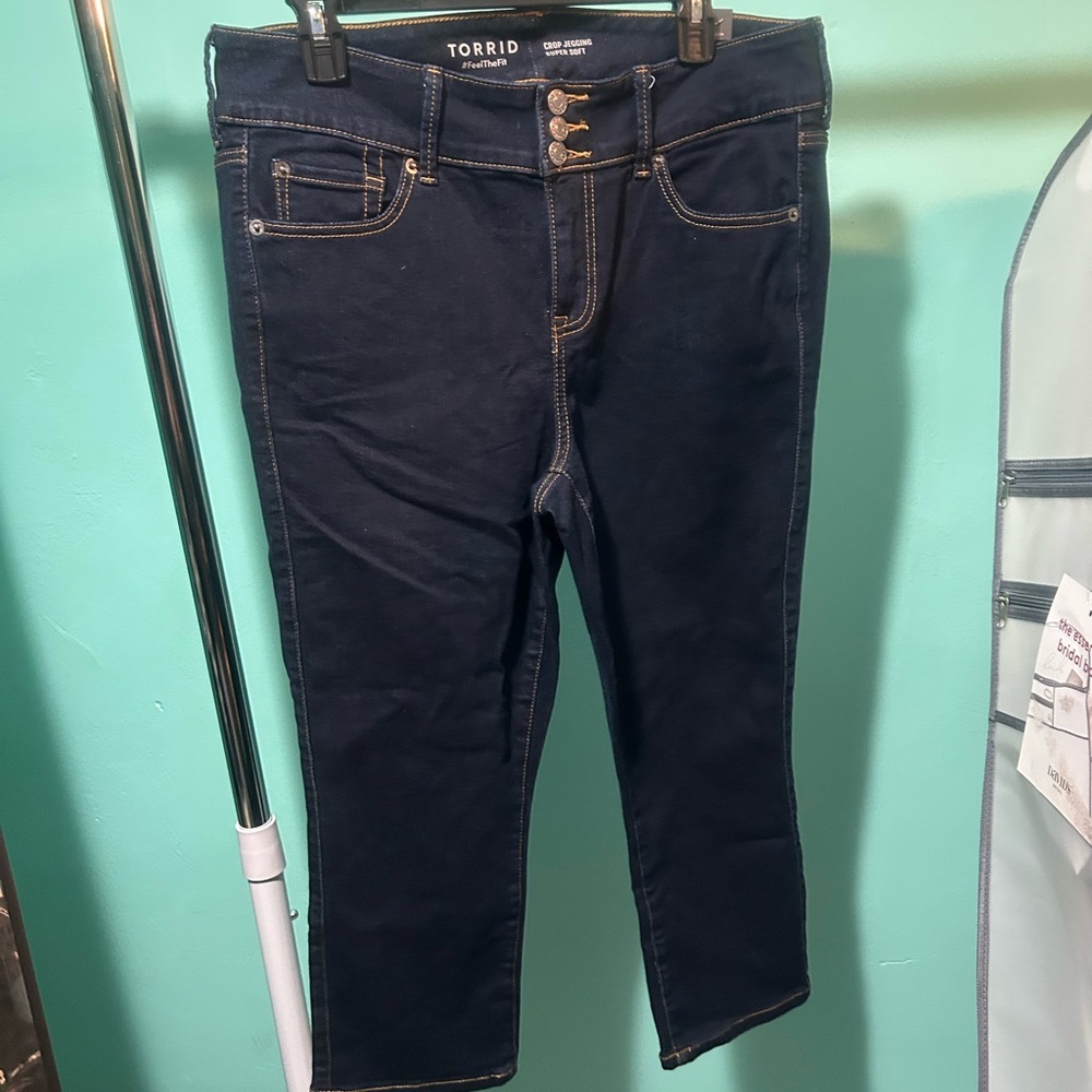 Torrid super soft crop legging size 14 new with tags